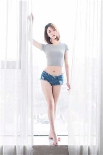 艾栗栗24分在线观看直播
