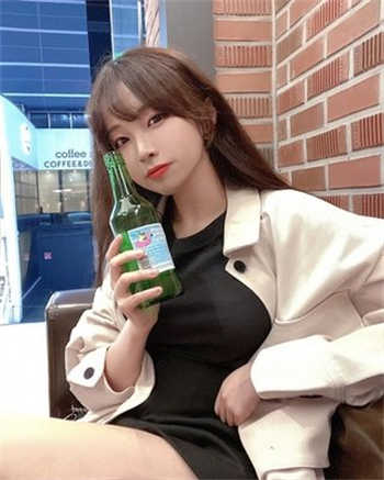 网红小兔牙视频