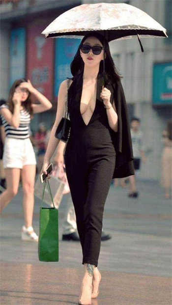 我在公厕被直男民工狂