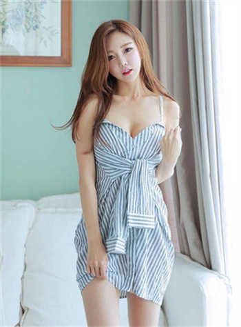 玩两个少妇女邻居