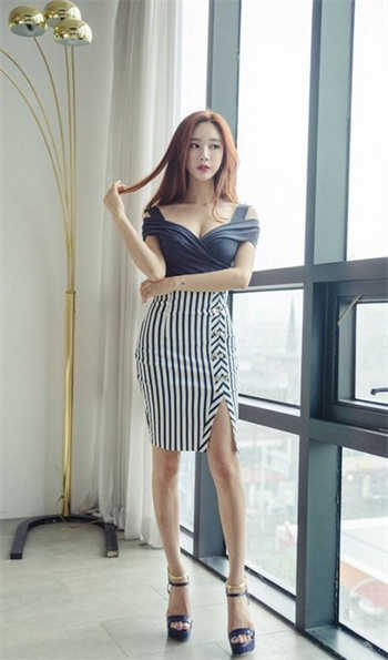 美女看全身没穿衣服qq