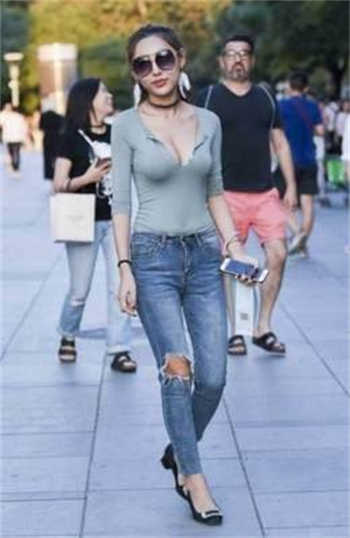 穿越在我是特种兵之火凤凰