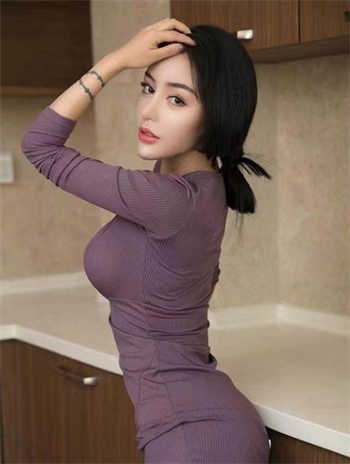 顺丰快递小哥图片高清