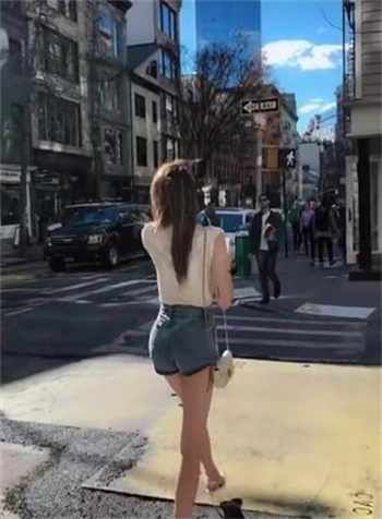 蝴蝶唇是不是很松弛