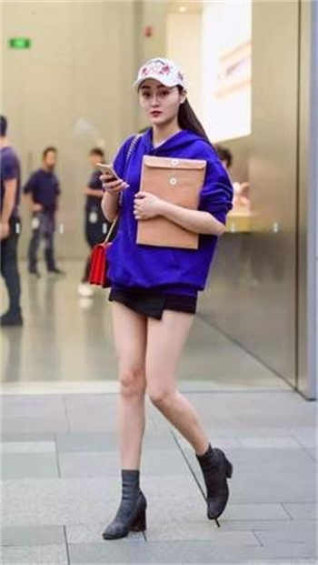 如何做好主人的人形犬