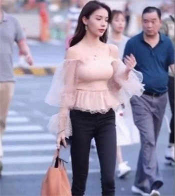 日本18成禁人游戏手游2d