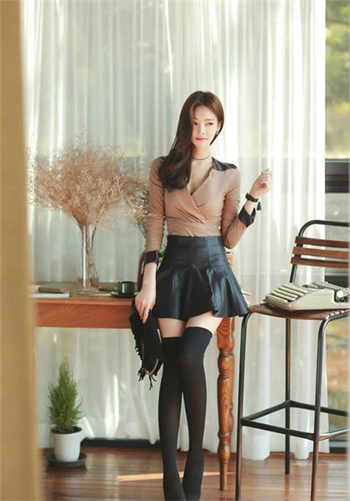345simm女的是谁