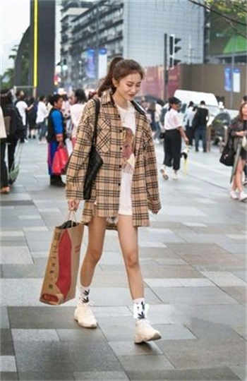 爱奶威app扫码下载