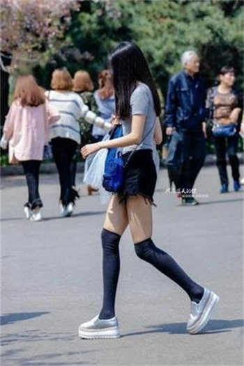 打扑克又疼又叫视频原声