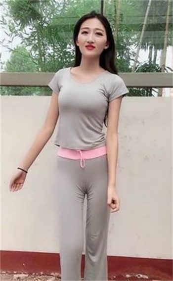 高圆圆游泳装