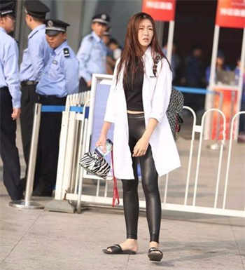 吴梦梦旗袍突袭